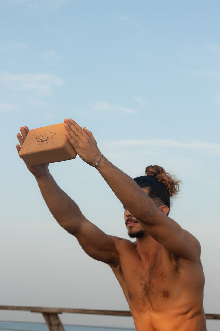 קוביית יוגה - שעם טבעי